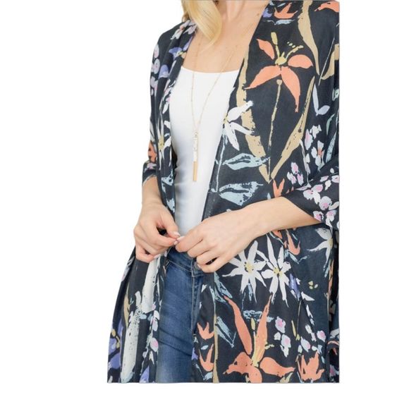 Long Floral Print Boho Open Front Kimono. One Size - Picture 3 of 7